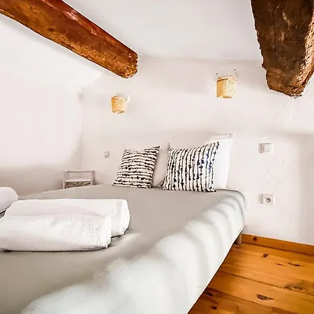Apartmán Au Pied Des Remparts, 4p, Clim, Centre Aigues-Mortes